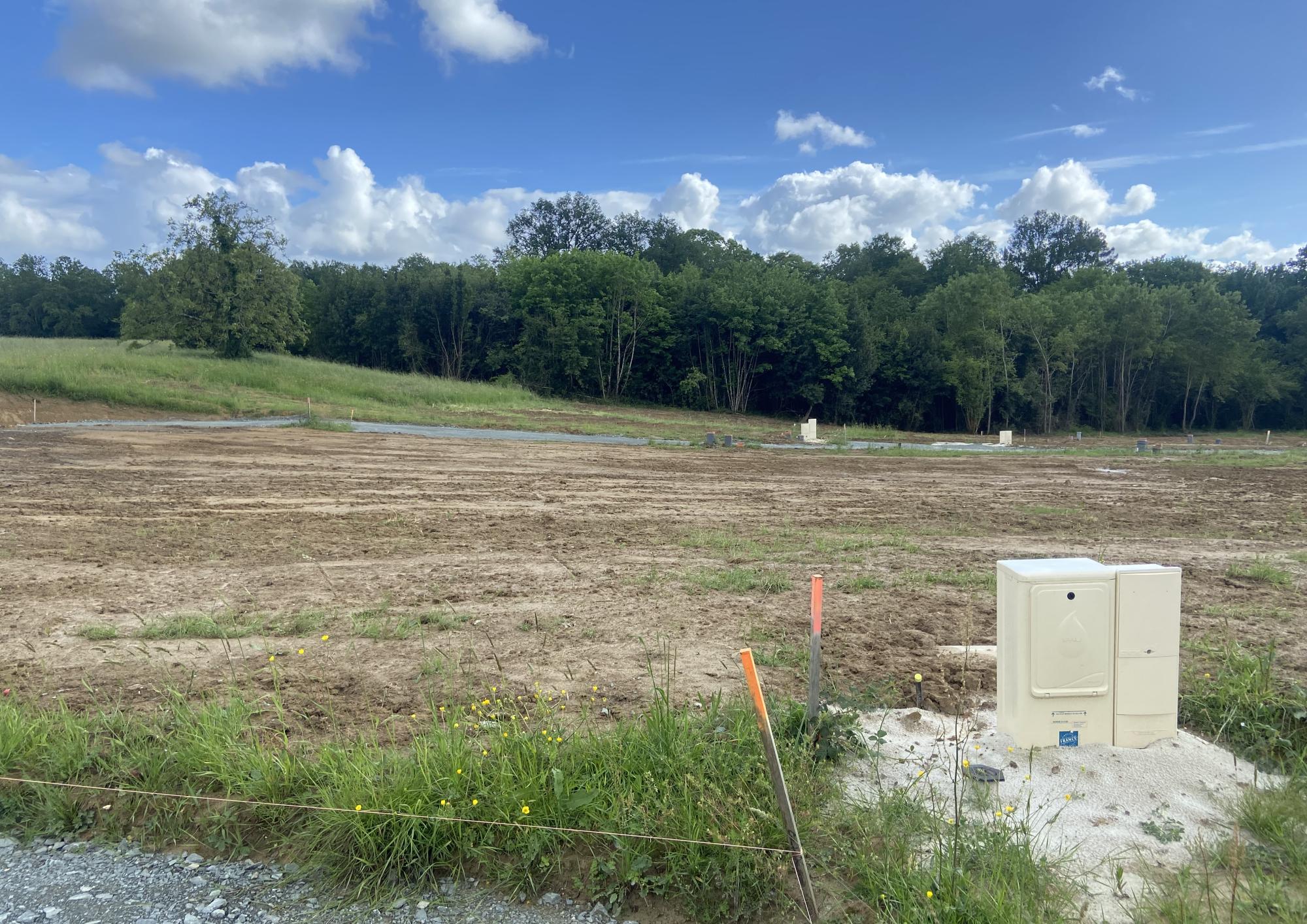 Terrain viabilise a vendre SADIRAC Lorient Beoletto