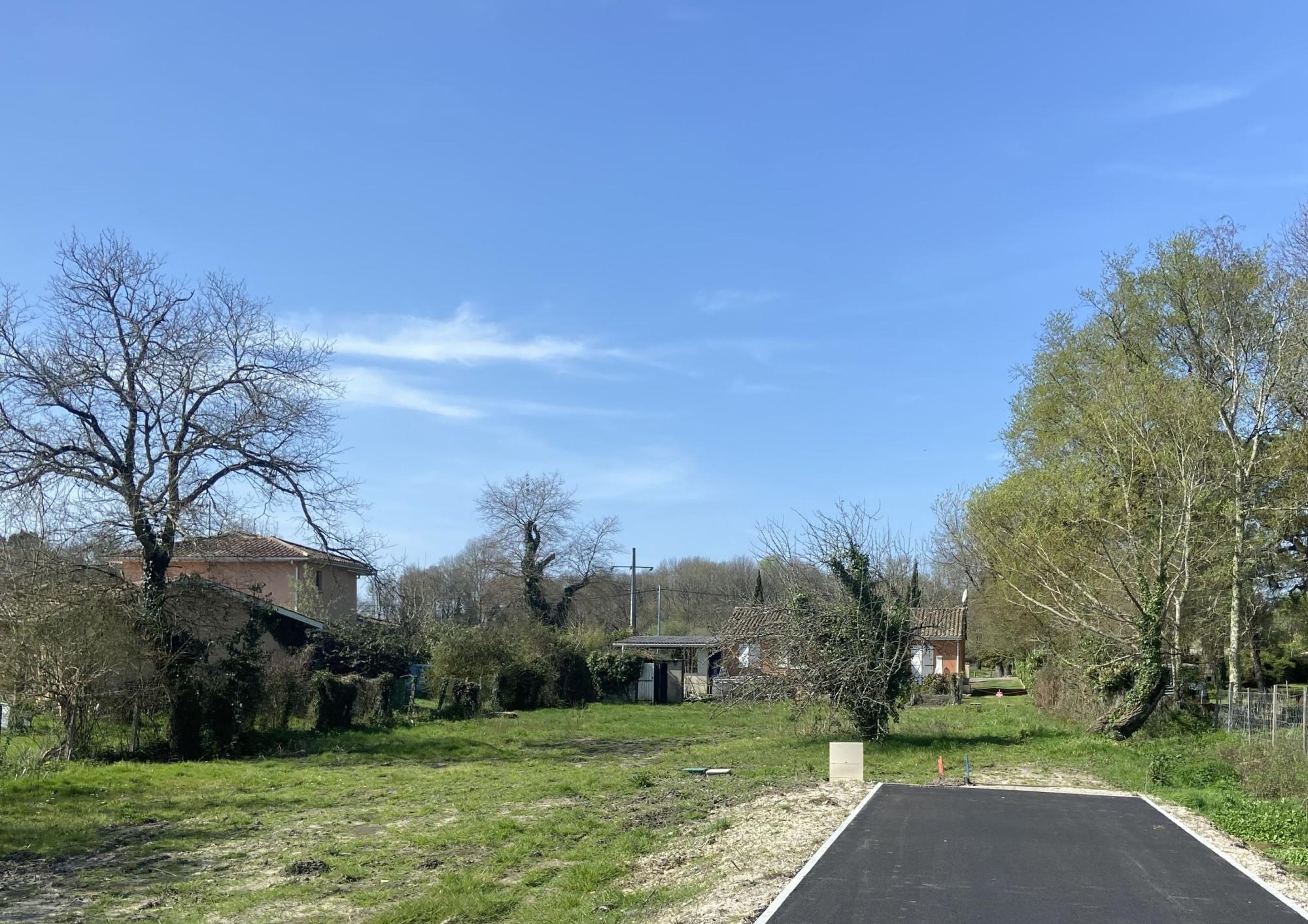 Lot 25 terrain viabilisé, terrain a vendre, terrain pas cher medoc, terrain à batir, terrain en lotissement, terrain meilleur prix, terrain plat, terrain direct vendeur, terrain à vendre autour de moi, terrain petit budget